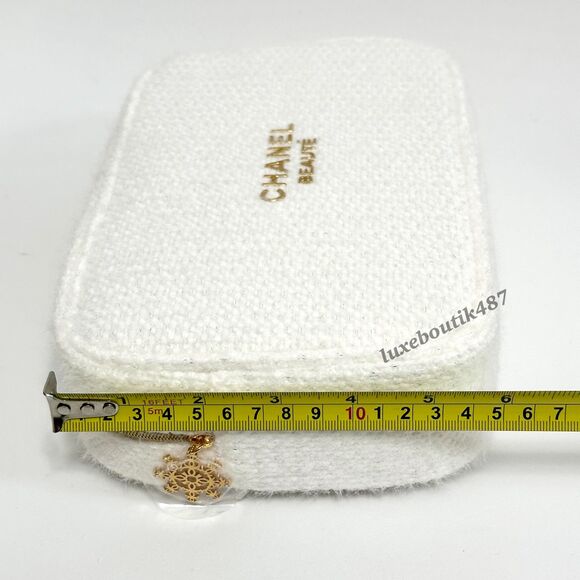 CHANEL HOLIDAY WOVEN MAKEUP LARGE POUCH BAG ONLY 2024 SNOWFLAKE CHARM NEW W/BOX - Picture 7 of 8